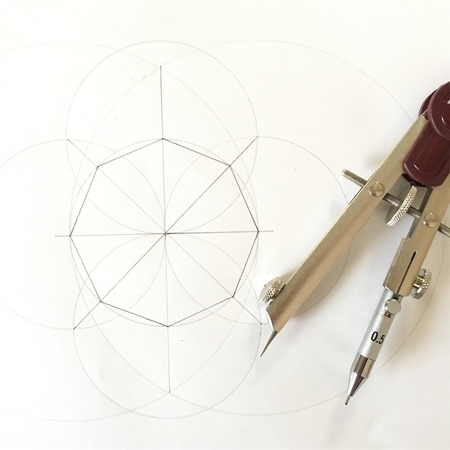 コンパスで簡単 正八角形の書き方 手順をご紹介